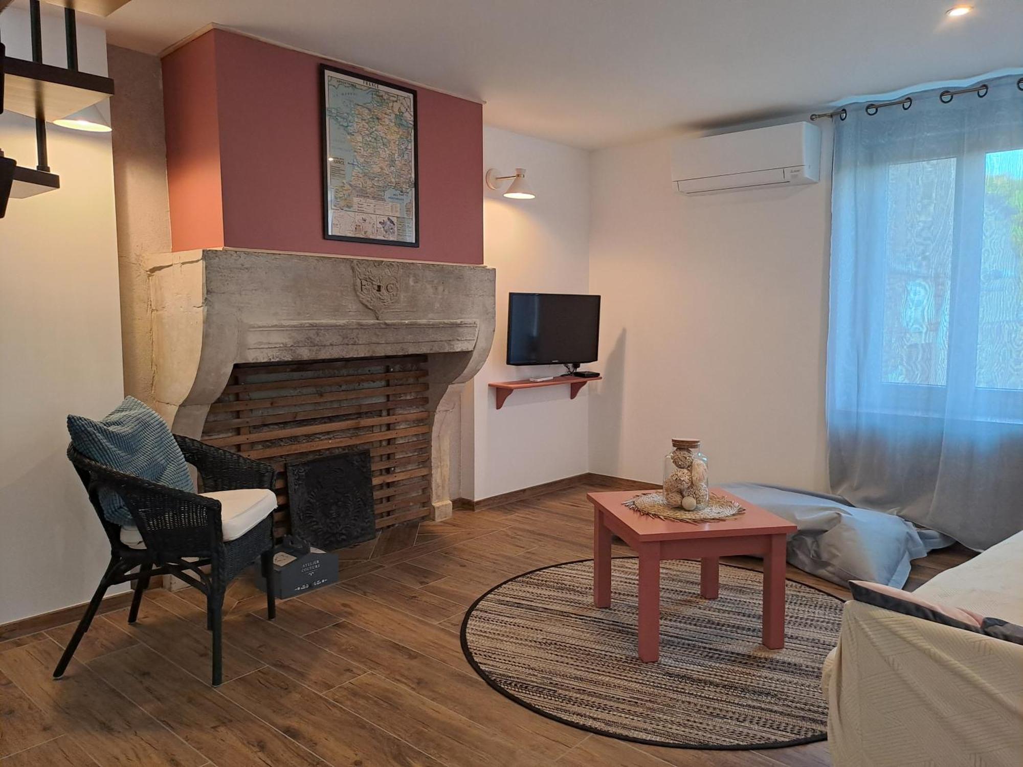A La Maison De Jaulny Exteriör bild